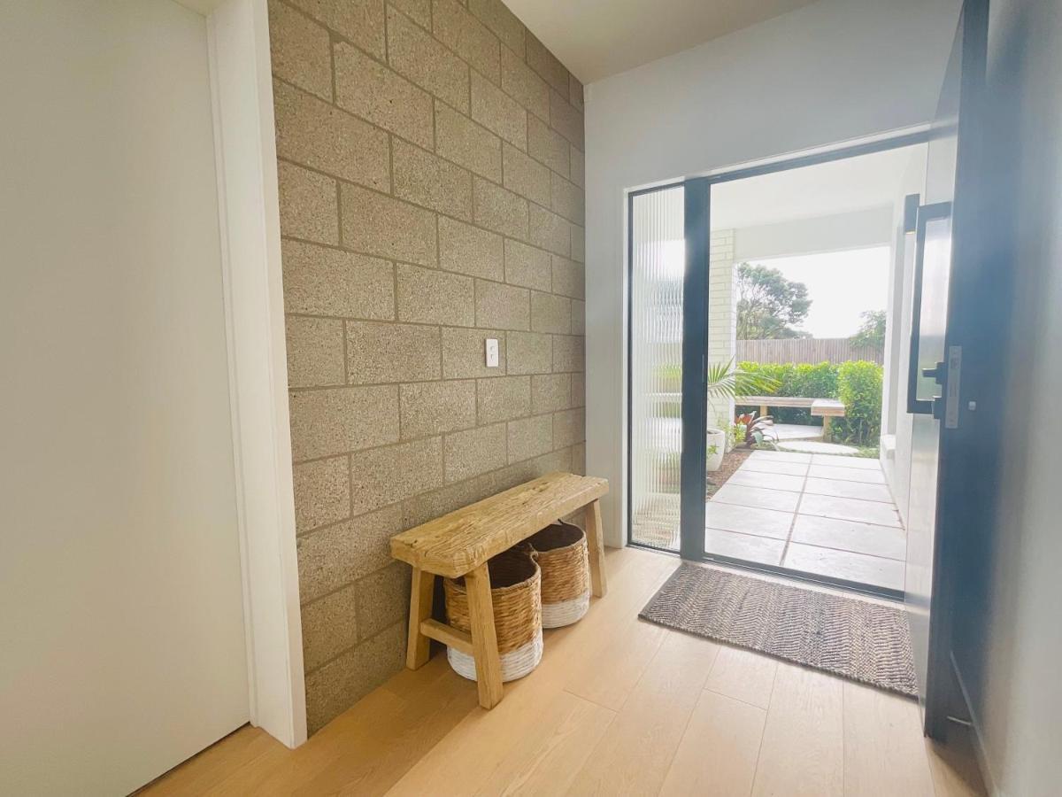 Deluxe Downtown Mount Maunganui Villa Exteriör bild