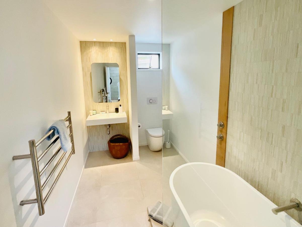 Deluxe Downtown Mount Maunganui Villa Exteriör bild